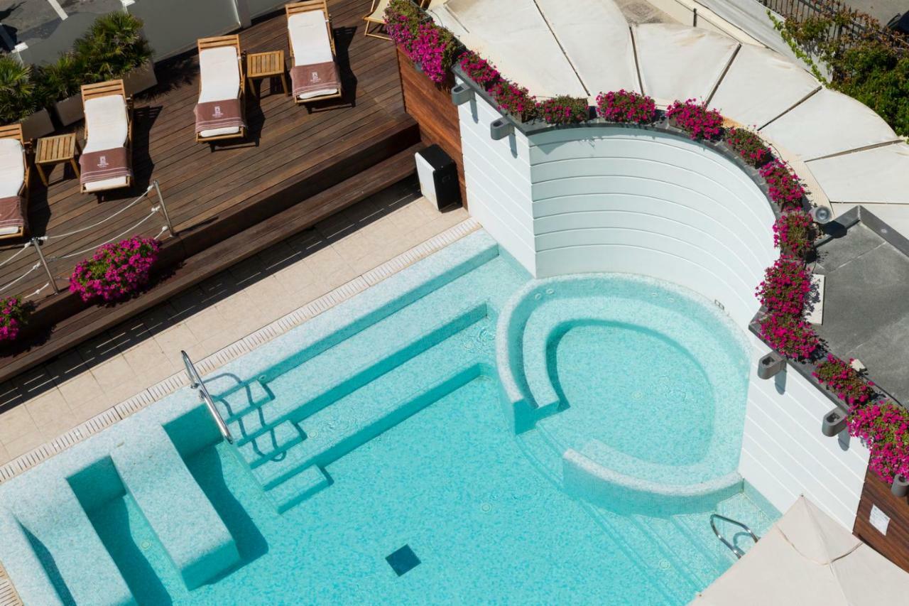Novecento Suite Hotel Riccione Exterior foto